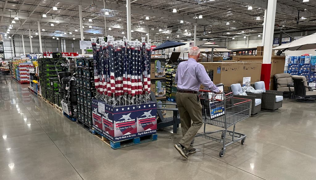 ¿Qué está abierto y qué cierra durante Memorial Day?: lo que debes saber si necesitas hacer compras, trámites o viajes