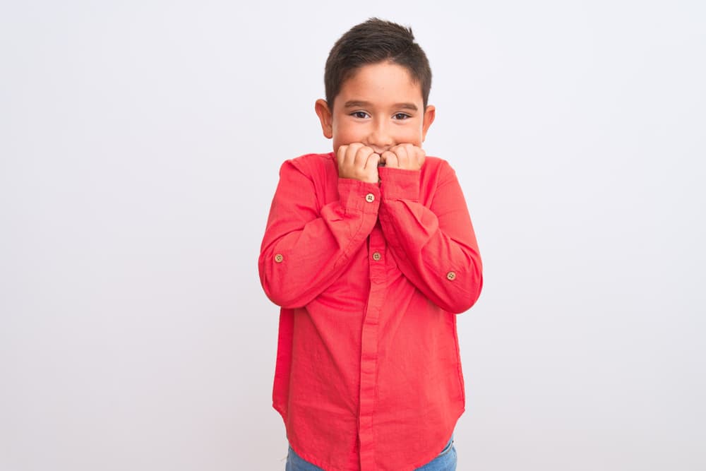 Por supuesto, también está el lado negativo que puede surgir, y que con tu ayuda lo puede subliminar y canalizar positivamente pues de lo contrario se vuelve descuidado e irresponsable, superficial, con muy poco, o ningún tacto social, inquieto y con un optimismo ciego e irrealista.