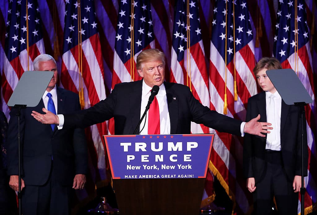 Después de la campaña más oscura Trump hace un mensaje conciliador en su discurso de victoria