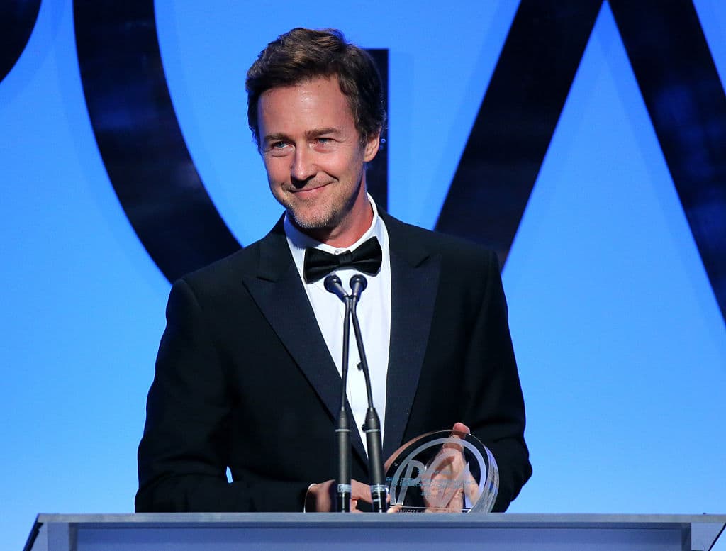 <b>Edward Norton</b> 
<br>Antes de que Mark Ruffalo brillara como Hulk en 'The Avengers', el papel del gigante verde era del actor Edward Norton, quien fue despedido por Marvel después de una sola película.
<br>