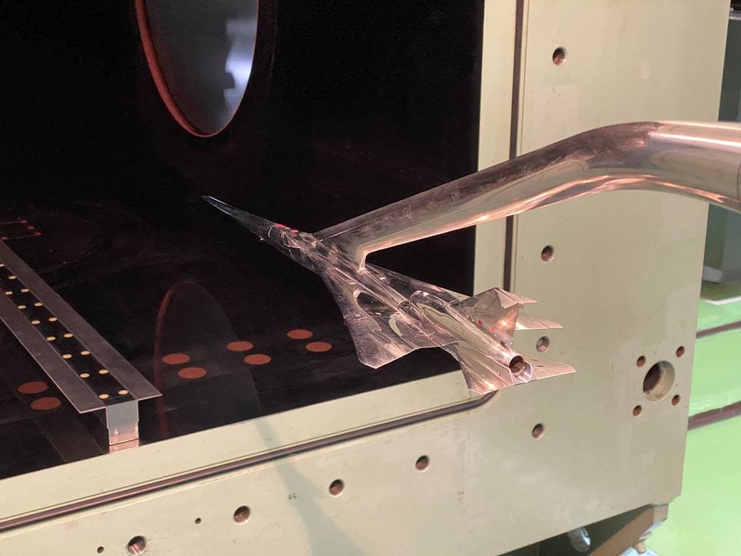 La 
<b>misión Quesst de la NASA</b>, con el desarrollo del X-59, tiene el objetivo también de proporcionar a los reguladores información para cambiar las actuales normas de aviación que prohíben el vuelo comercial supersónico sobre tierra.