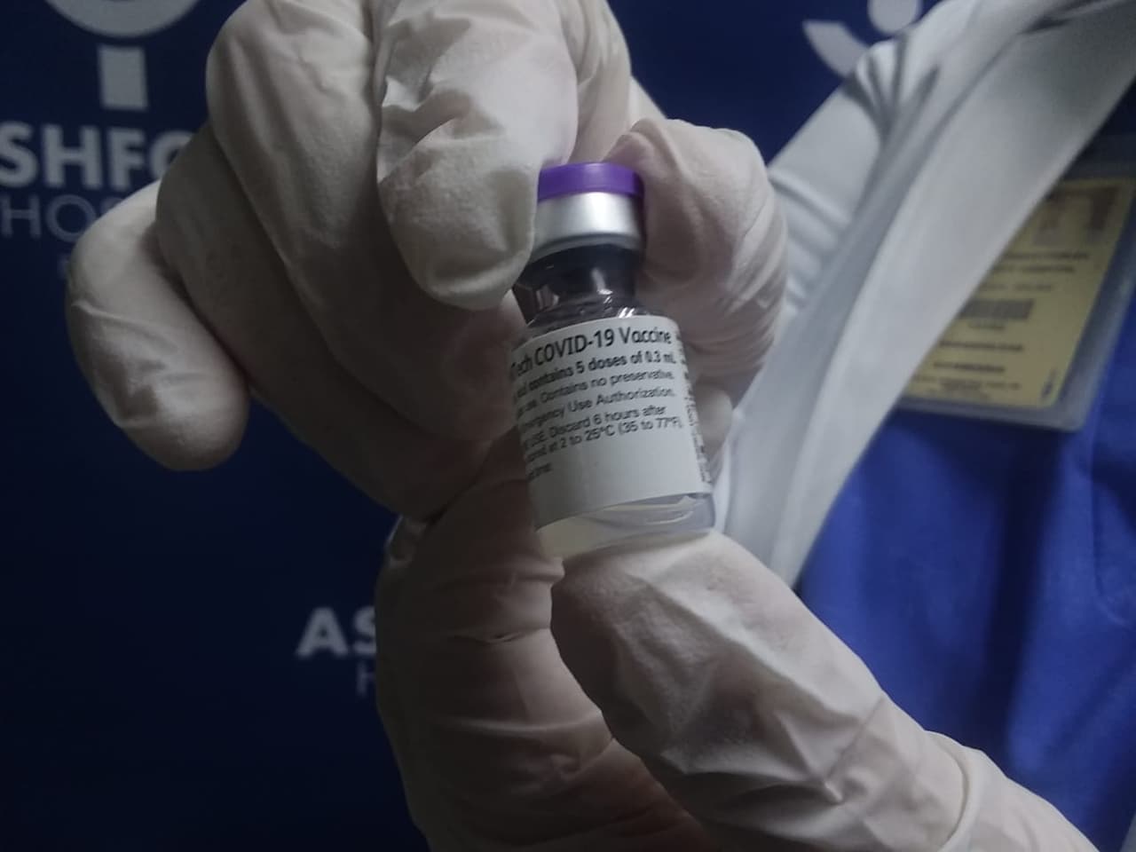 La primera vacunación en Puerto Rico se realizó en el Hospital Ashford en el área turística de Condado en San Juan.