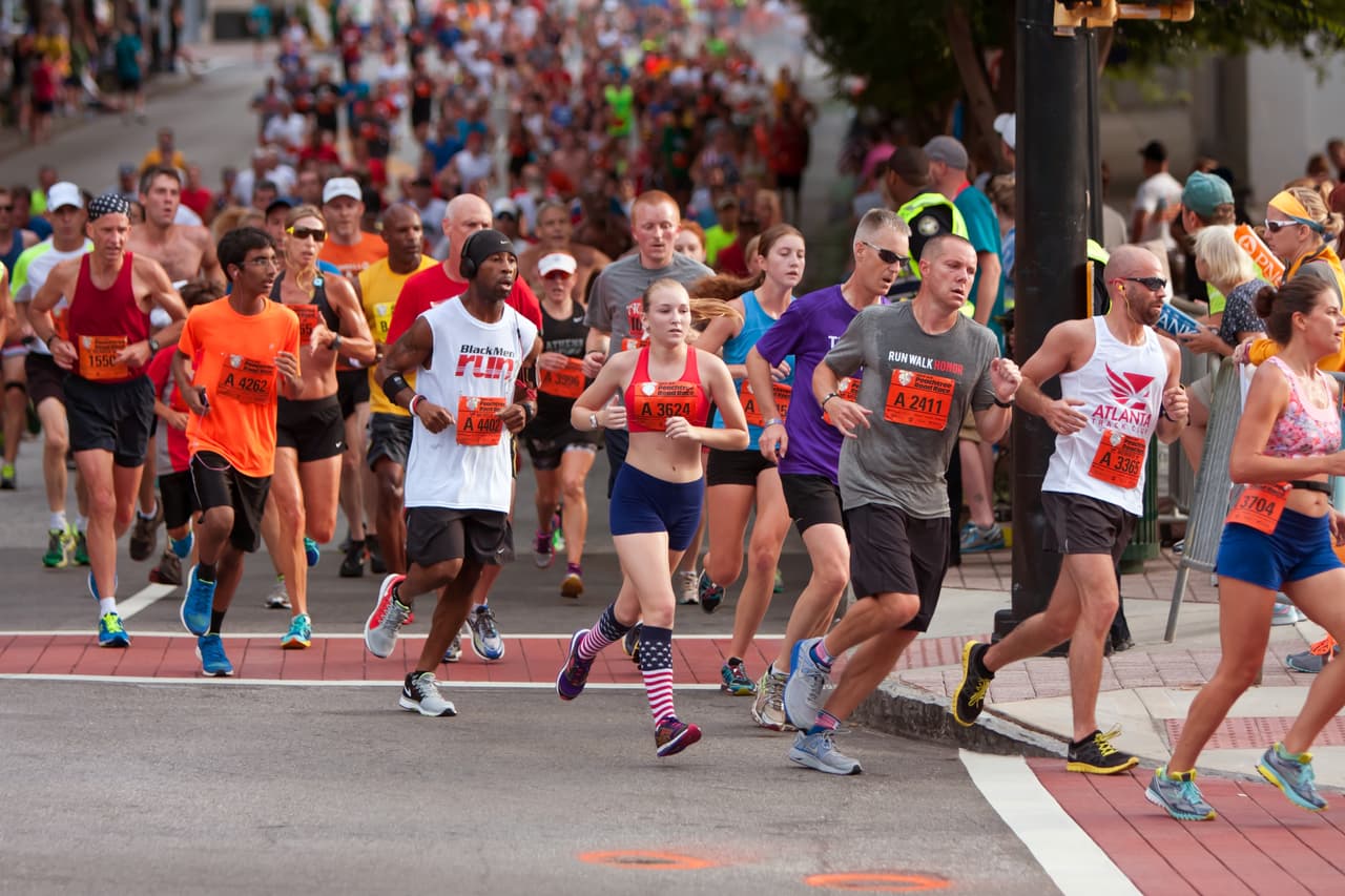 Atlanta, Georgia es la 6 ciudad más feliz en Estados Unidos.
<br>
<br>Puntaje: 53.95/72.39.
<br>Rango de entretenimiento y recreación: 14/182.
<br>Rango de vida nocturna y fiestas: 5/182.
<br>Rango de costos: 100/182.