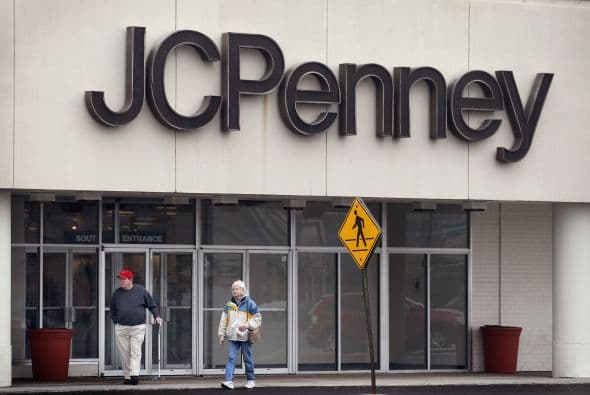 J.C. PENNEY- La cadena de tiendas departamentales J.C. Penney anunció que recortará a 900 de sus empleados en próximos meses.