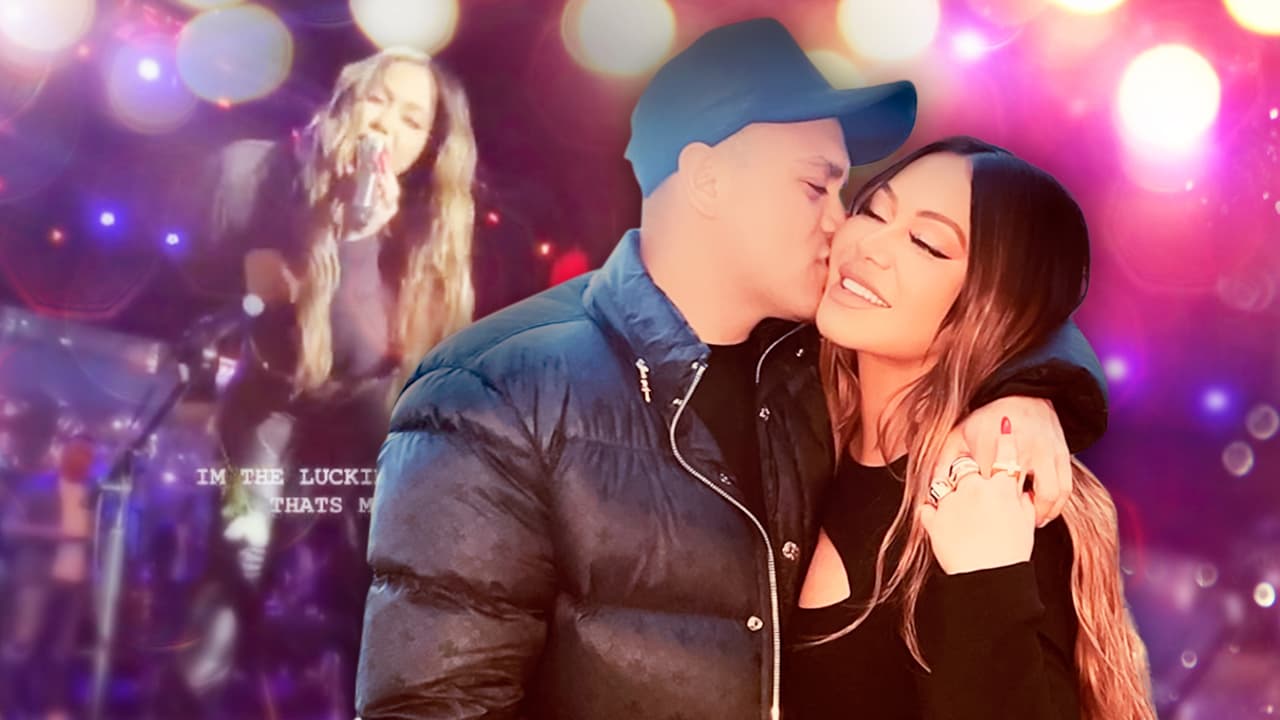 Acreditó la imagen a su novio, 
<b><a href="https://www.univision.com/famosos/chiquis-rivera-nuevo-novio-emilio-sanchez-cumpleanos-fotos" target="_blank">el fotógrafo Emilio Sánchez</a></b>, justo la noche en que se suscitó la luna llena más grande del año.
<br>