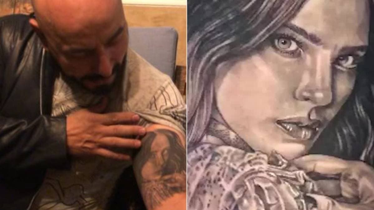 “Estábamos platicando, ella me enseñó unas fotos de sus fans y había un vato que tenía en un tatuaje la cara de ella. Y yo ‘yo me pongo un tatuaje’ y ella ‘no te lo pones ni te gusta mi música’”.