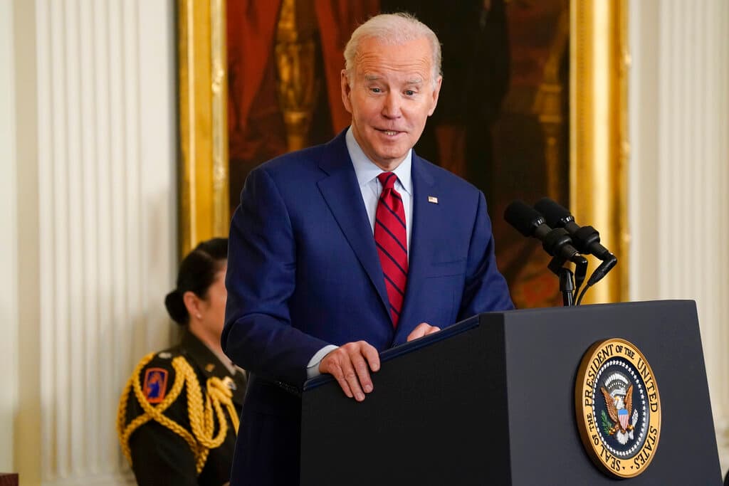 Qué es y cómo evitar una lesión cancerígena como la que sacaron al presidente Biden