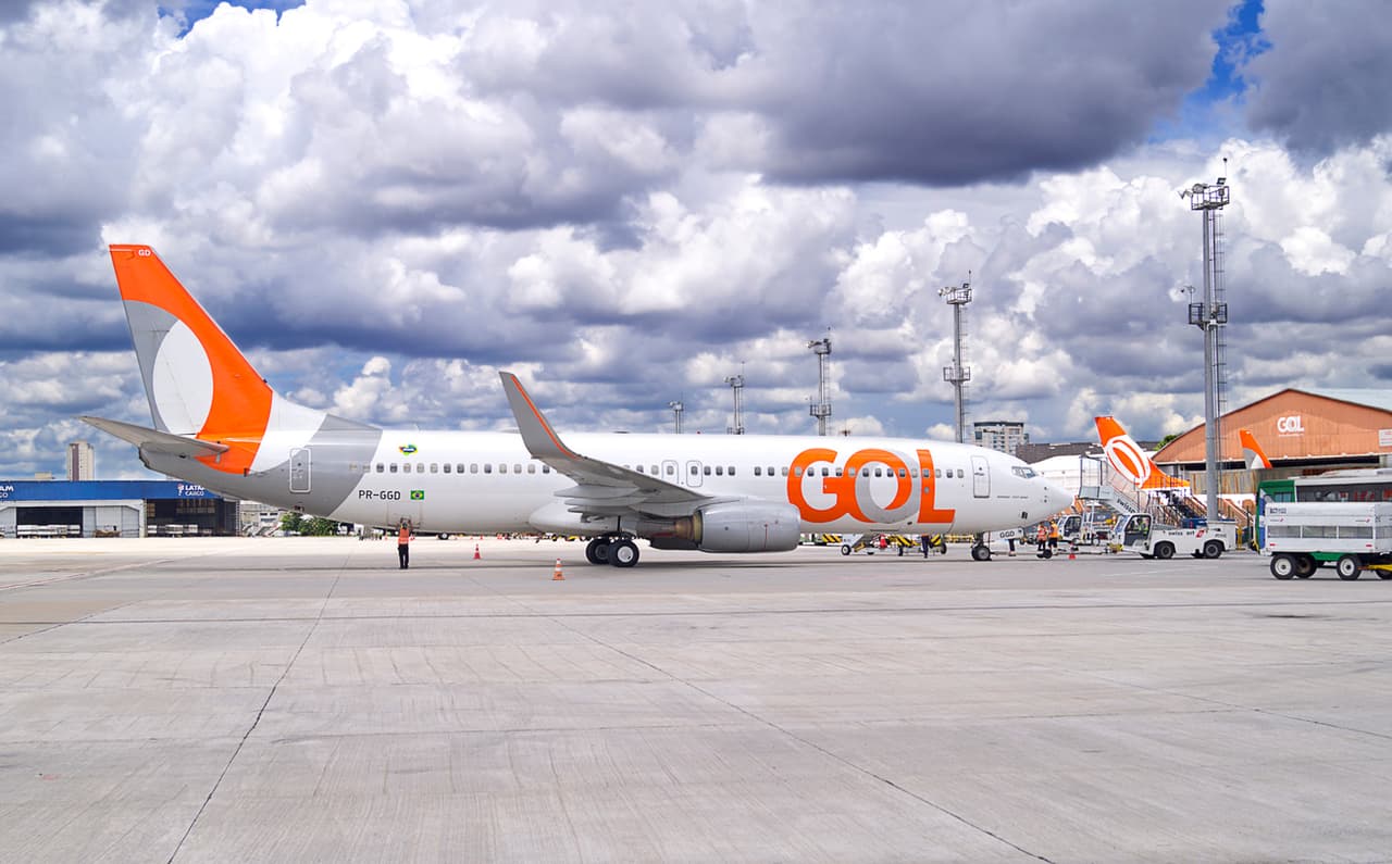 <h3 class="cms-H3-H3">Aeropuerto de Congonhas (CGH), Brasil</h3>
<br>
<br>Sirviendo a la ciudad de Sao Paulo se encuentra el Aeropuerto de Congonhas. Es el segundo aeropuerto más transitado de Brasil. Lo que hace que el aeropuerto sea peligroso es la pista resbaladiza que ha causado varios accidentes. 
<br>
<br>Sin embargo, se están construyendo nuevas pistas con ranuras para recoger el exceso de agua de lluvia.
<br>