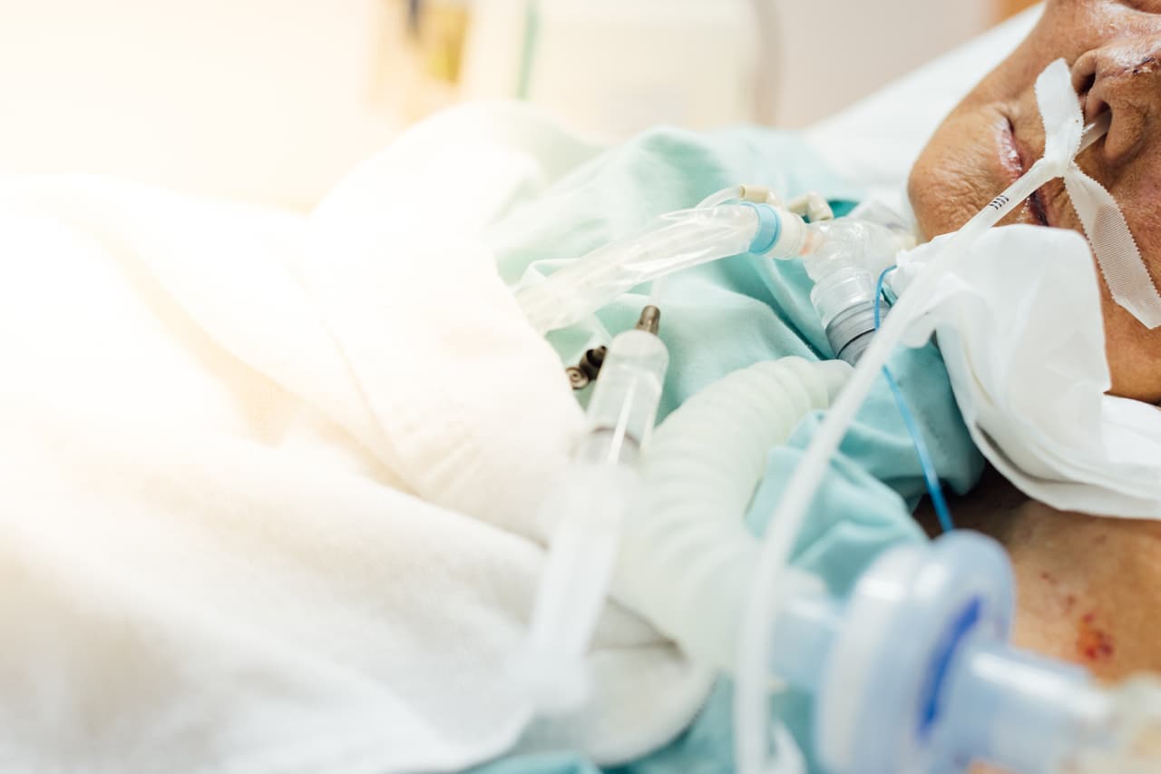 <b>Puesto 4. Infecciones respiratorias de vías bajas. 4.5 %.</b> Son infecciones que afectan las vías respiratorias bajas o los pulmones. 3,910,000 muertes en 2017.