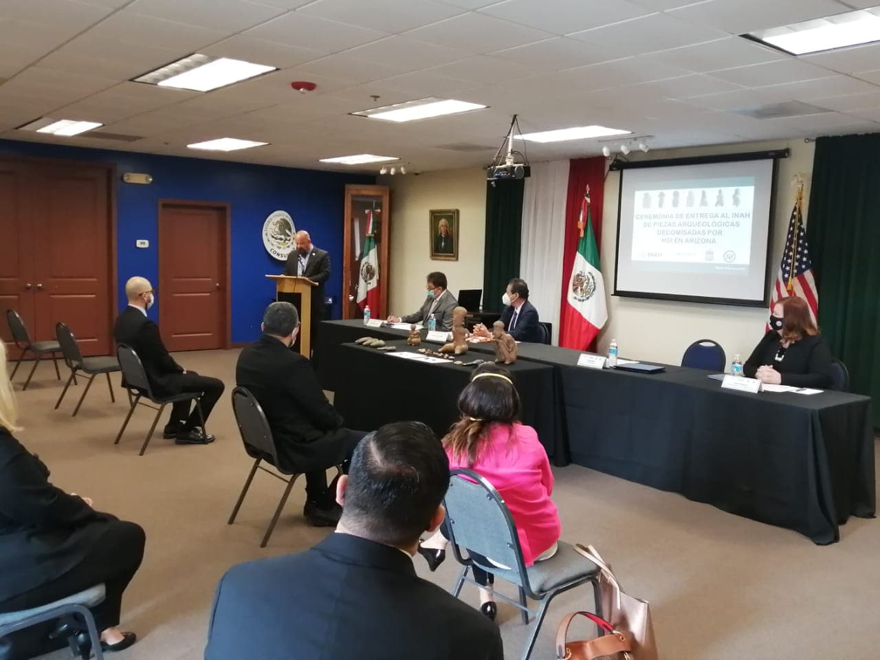 Los agentes del Departamento de Seguridad Nacional empezaron los operativos de recuperación de las piezas precolombinas, valoradas en más de 124,000 dólares, en 2013. 
<br>
