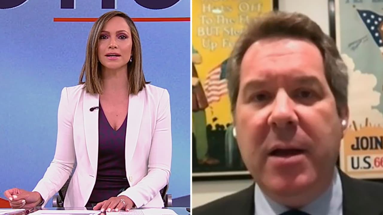 <b>En video:</b> Satcha Pretto entrevistó a Jeffrey Lichtman en vivo para Despierta América y durante la conversación el malestar del abogado, que defendió a Joaquín ‘El Chapo’ Guzmán y ahora está en el equipo legal de Emma Coronel, fue creciendo hasta terminar 
<b><a href="https://www.univision.com/shows/despierta-america/abogado-de-emma-coronel-insulta-a-satcha-pretto-durante-entrevista-sobre-el-caso-de-la-esposa-de-el-chapo-video">faltando el respeto </a></b>de la conductora en varias ocasiones.