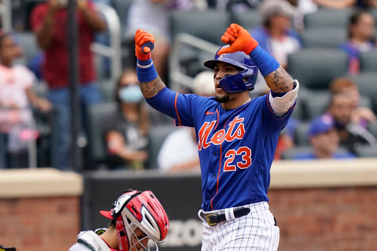 El polémico gesto de Javier Báez que molesta al presidente de los Mets