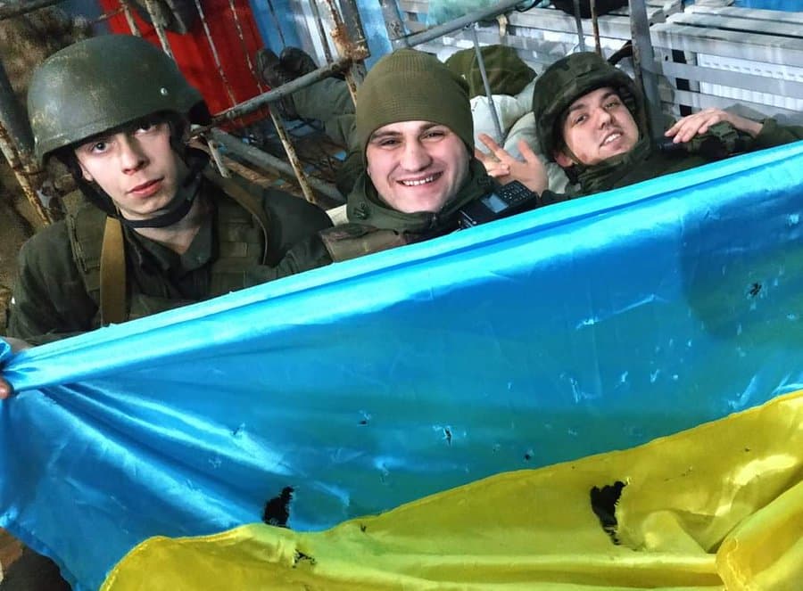 Ucrania tampoco ha dado un dato preciso sobre sus bajas. Hasta el sábado informaba que casi 200 ciudadanos de su país fallecieron, la mayoría de estos militares, por esta guerra.