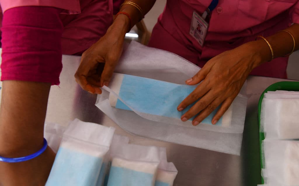 Los beneficiarios del Programa de Asistencia Nutricional Suplementaria y del Programa Especial de Nutrición Suplementaria para Mujeres, Bebés y Niños pueden utilizar sus beneficios para comprar productos de higiene menstrual.
<br>