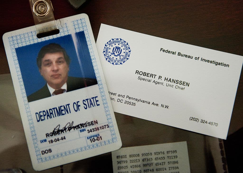 Robert Hanssen, el exagente del FBI (y espía ruso) que murió en prisión tras protagonizar "el peor desastre de inteligencia en la historia de EEUU"