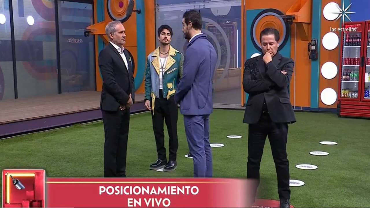 ARATH DE LA TORRE Y ADRIAN MARCELO POSICIONAMIENTO