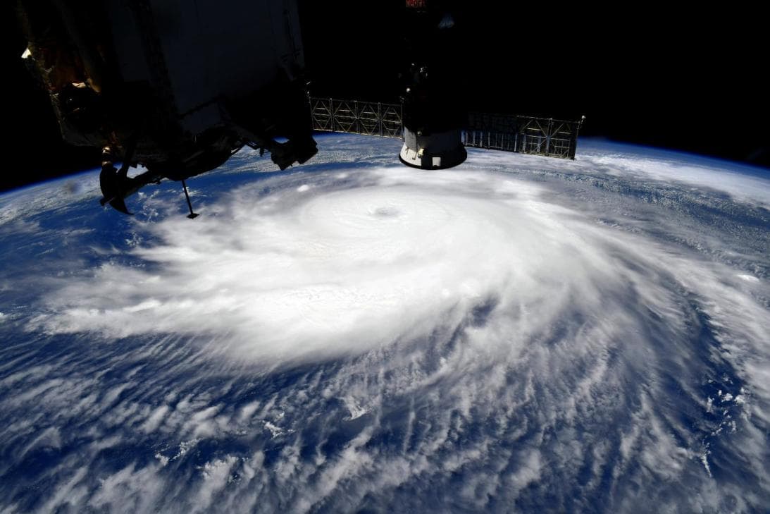 "La pesadilla de los meteorólogos": por qué la dramática intensificación de huracanes como Laura preocupa a los científicos