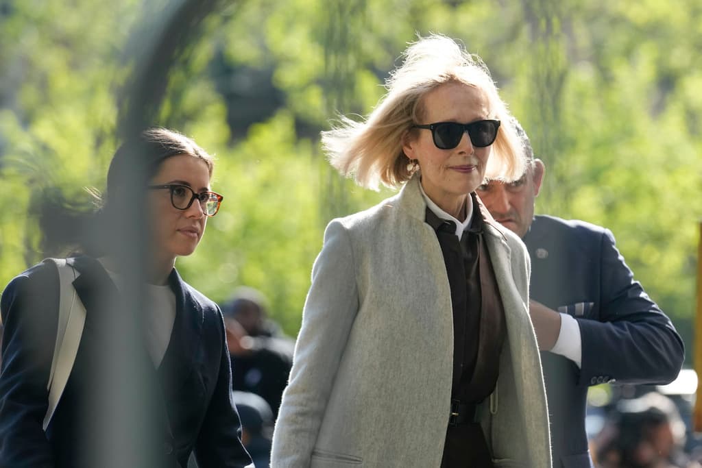 La escritora que ganó el juicio por abuso sexual contra Trump busca nueva compensación de al menos $10 millones del expresidente