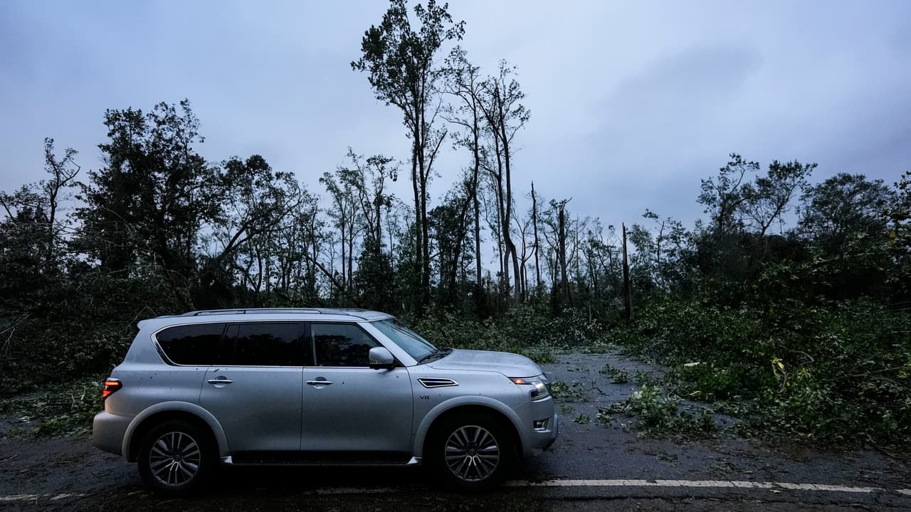 Aunque 
<b><a href="https://www.univision.com/noticias/meteorologia/huracan-helene-en-vivo-ultimas-noticias-pronosticas-evacuaciones-impacto-en-florida-categoria-4" target="_blank">ya es tormenta tropical</a></b>, Helene llegó a Georgia la madrugada de este viernes como huracán categoría 1.