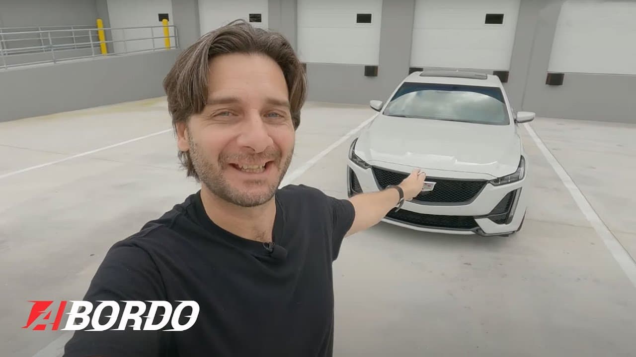 5 Minutos A Bordo del Cadillac CT5-V Series 2021 | Univision A Bordo