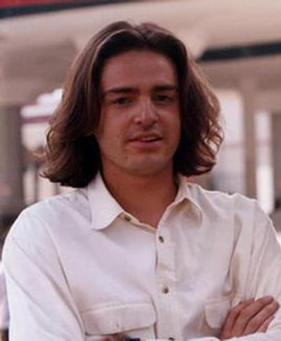 El 4 de septiembre de 1995 su cuerpo fue hallado sin vida en su hogar. En aquel momento, los medios de comunicación reportaron que el actor, de 25 años, había fallecido intoxicado por una fuga de gas.
<br>