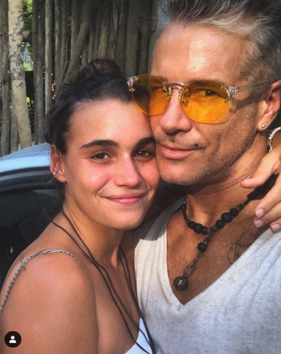 <b>Fernando Carrillo</b>
<br>El 16 de enero de 2021 
<a href="https://www.univision.com/famosos/boda-fernando-carrillo-fotos">el actor venezolano se casó</a> con María Gabriela Rodríguez, quien es 30 años menor que él.