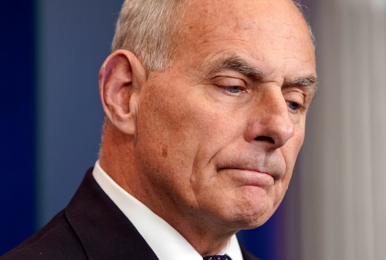 Jefe de gabinete de Trump dice que algunas promesas del presidente sobre inmigración se basaron en mala información
