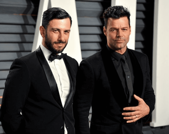 Los famosos no han sido la excepción para este tipo de costumbres universales e, incluso, varias celebridades no han invertido varios millones de dólares para entregarle una sortija de compromiso a su pareja.