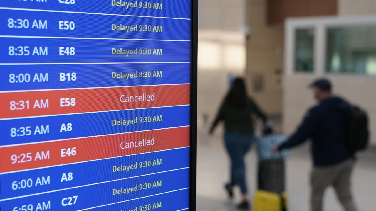 Se reanudan las salidas de vuelos tras un fallo informático que obligó a detener el tráfico aéreo en EEUU