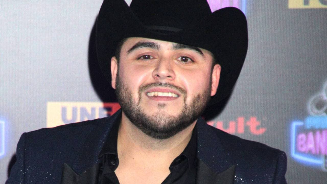 Gerardo Ortiz se declara culpable de cantar en conciertos vinculados con un cartel de México
