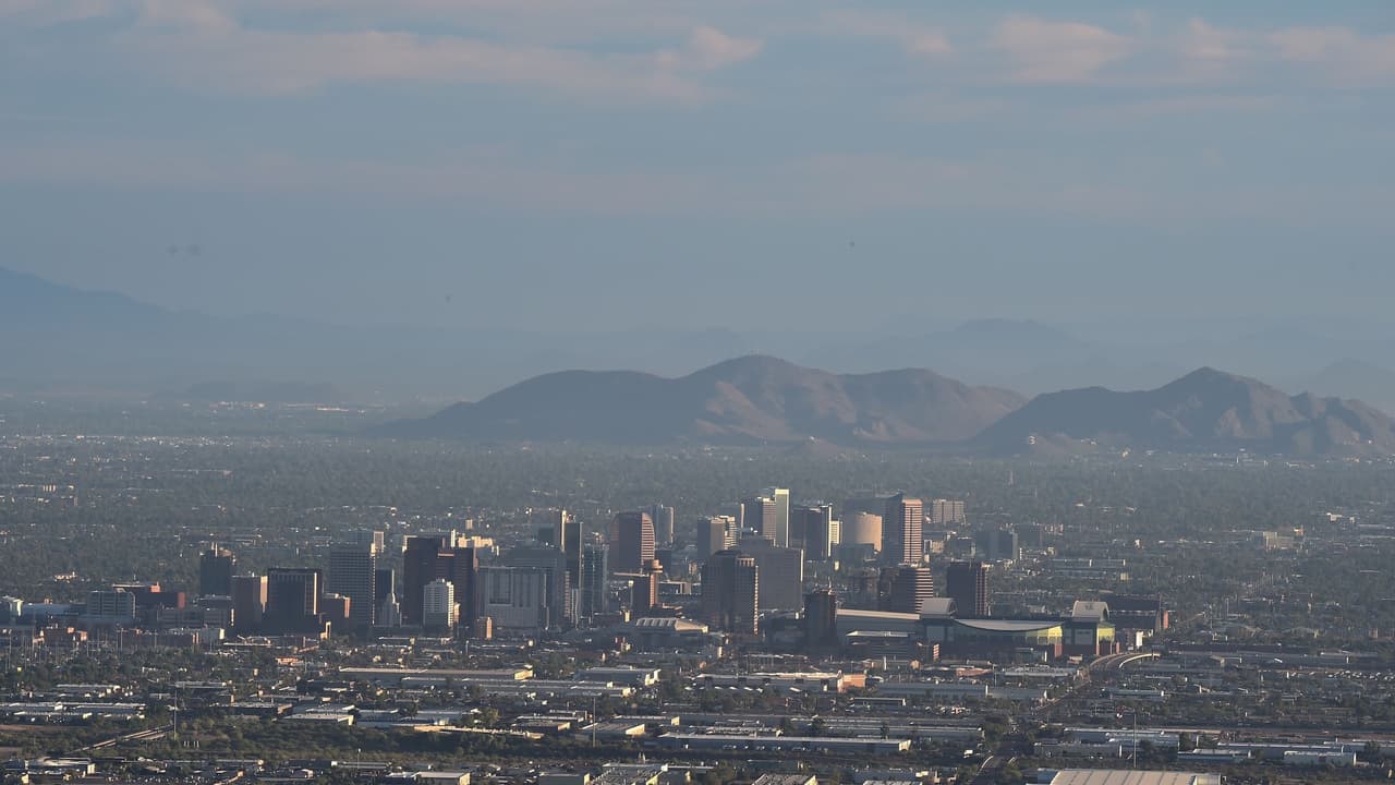 <b>5. Phoenix, Arizona</b>:
<br>La fuerza laboral de Phoenix es excepcionalmente desestresada.