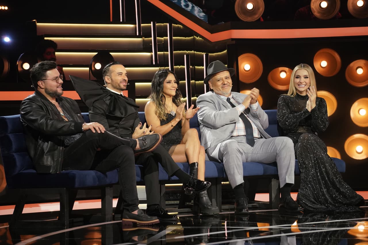 Fue una gala con muchos momentos destacables, pues los panelistas abordaron el tema del pleito entre Sergio Mayer y Poncho de Nigris.