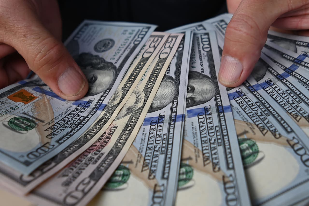 Mujer cambia su vida al lograr borrar su deuda estudiantil de $350,000 sin la ayuda abogados