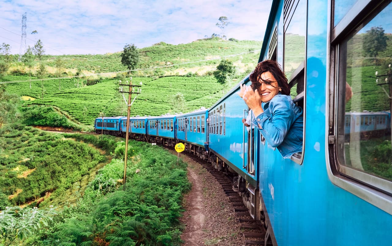 <b>Puesto 17. Sri Lanka</b>
<br>
<br>Promedio: 68.9 puntos
<br>
<br>Este país también se destacó en el bajo costo de vida, y su puntaje más bajo lo tuvo en la categoría ‘beneficios y descuentos’, donde alcanzó solo 57 puntos. 
<br>
<br>Esta variable evalúa el acceso a ayudas para las personas mayores en pasajes aéreos, comida, energía o cualquier otro gasto de rutina.
<br>