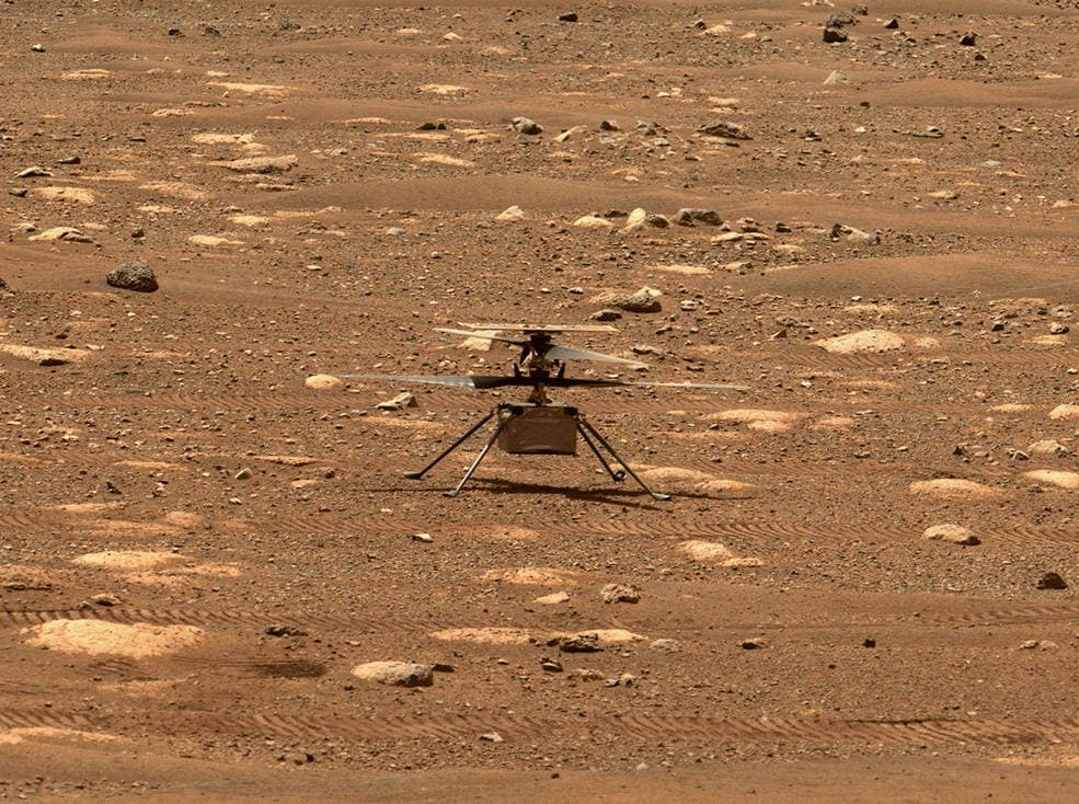El helicóptero Ingenuity sobrevuela Marte por más tiempo y hace un recorrido más largo