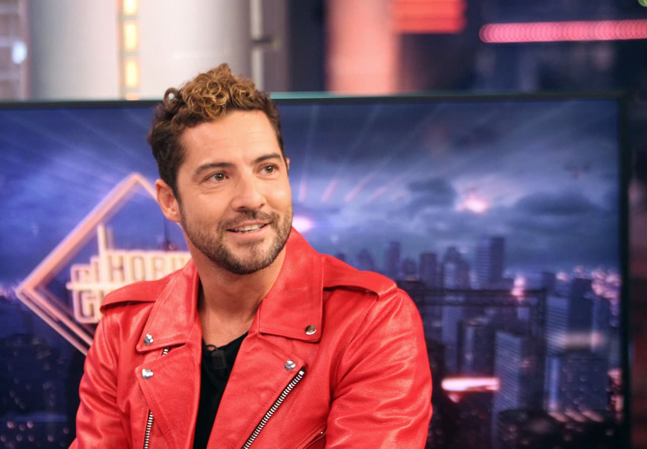 Un día antes de la Navidad de 2015, 
<b>David Bisbal</b> tuvo que presentarse en la Corte española para declarar que un hombre se había robado su teléfono móvil: “Pedía dinero y mandaba imágenes".