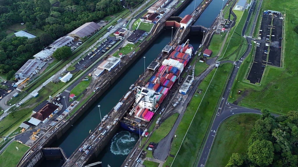 Gobierno de Trump | En vivo | La autoridad del Canal de Panamá niega que vaya a dejar de cobrar a los barcos del gobierno de EEUU
