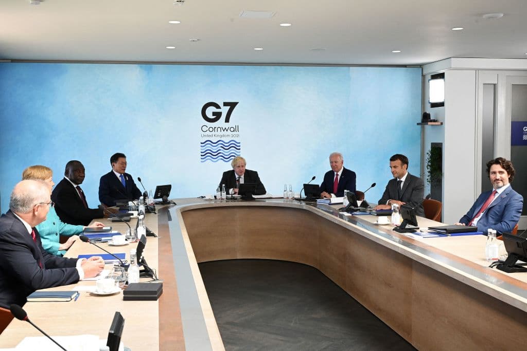 Líderes del G7 confirman donación de 1,000 millones de vacunas al mundo en desarrollo