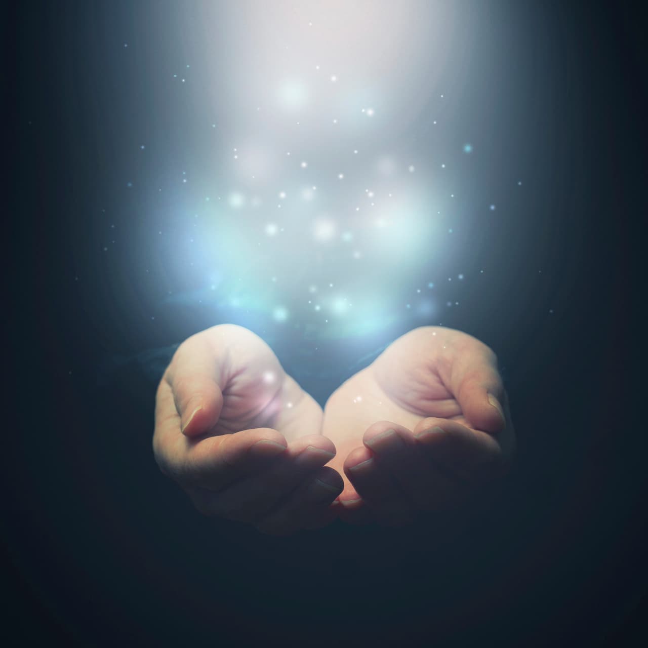 Cuando la vida te retribuye algo positivo no te está “premiando” –aunque suene muy poético- sino estás recogiendo el fruto de tus acciones, de la misma forma si ocurre algo negativo nadie te está castigando, estás cosechando algo que sembraste y lo que puedes llamar tu castigo es esa turbulencia interior que sientes.