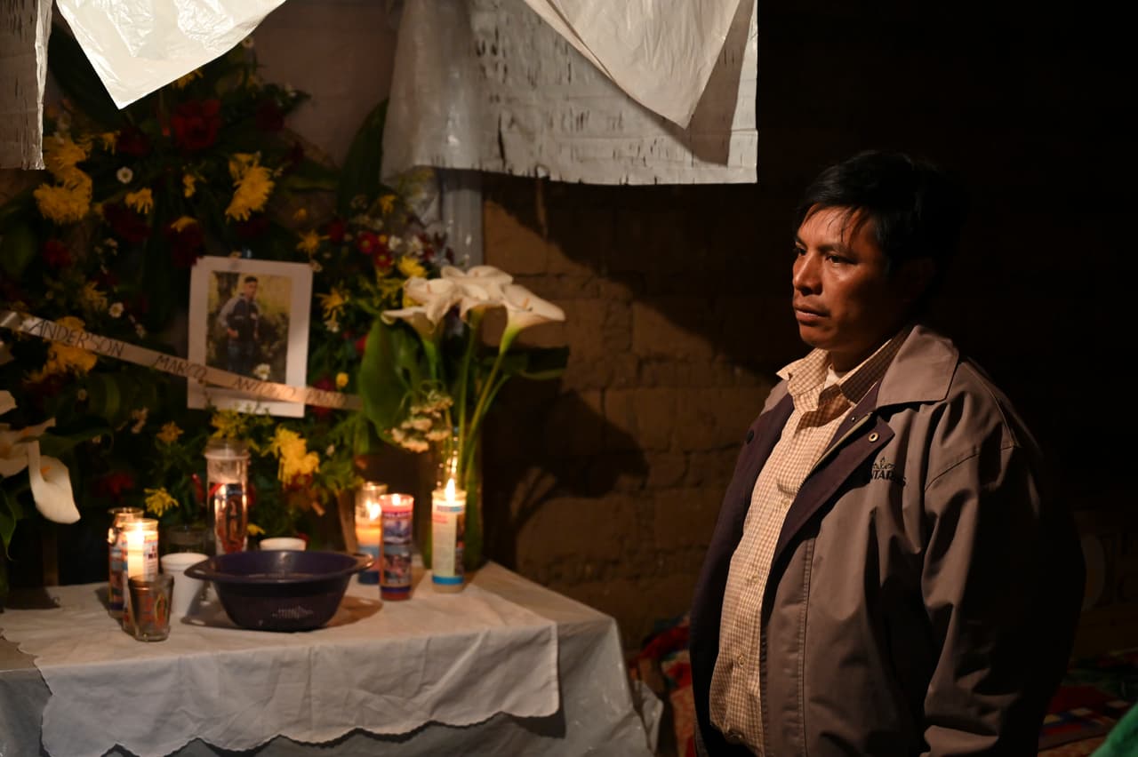 Marco Pablo, padre de uno de los guatemaltecos que salió en el grupo de migrantes que iba hacia Estados Unidos a principios de enero. Su hijo se llama Anderson, tiene 16 años. La familia cree que él es 
<a href="https://www.univision.com/noticias/sucesos/hallan-19-cuerpos-tiroteados-calcinados-en-un-pueblo-a-millas-de-la-frontera-con-texas">una de las 19 personas que fallecieron</a> en la masacre en Camargo, a 40 millas de la frontera con México.
