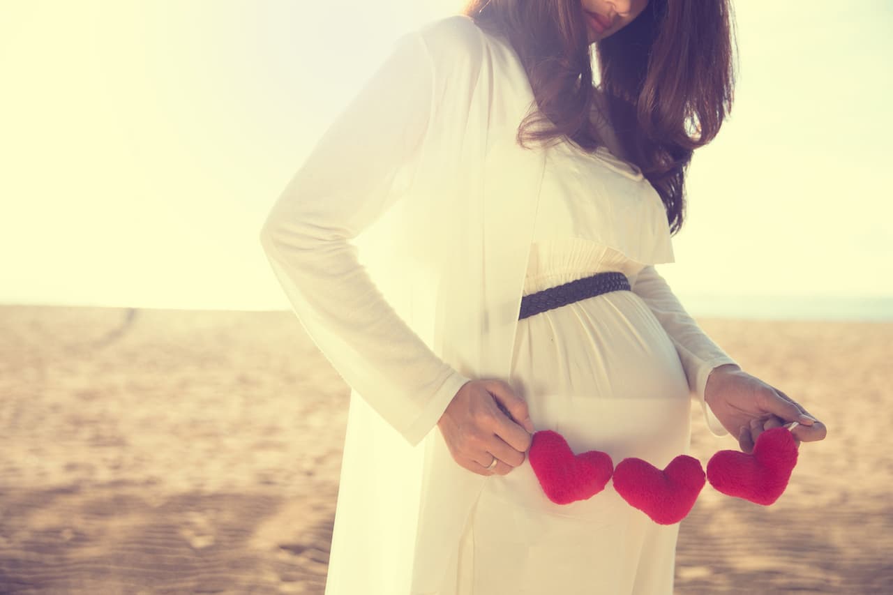 Hot and Pregnant - Summer Survival Guide