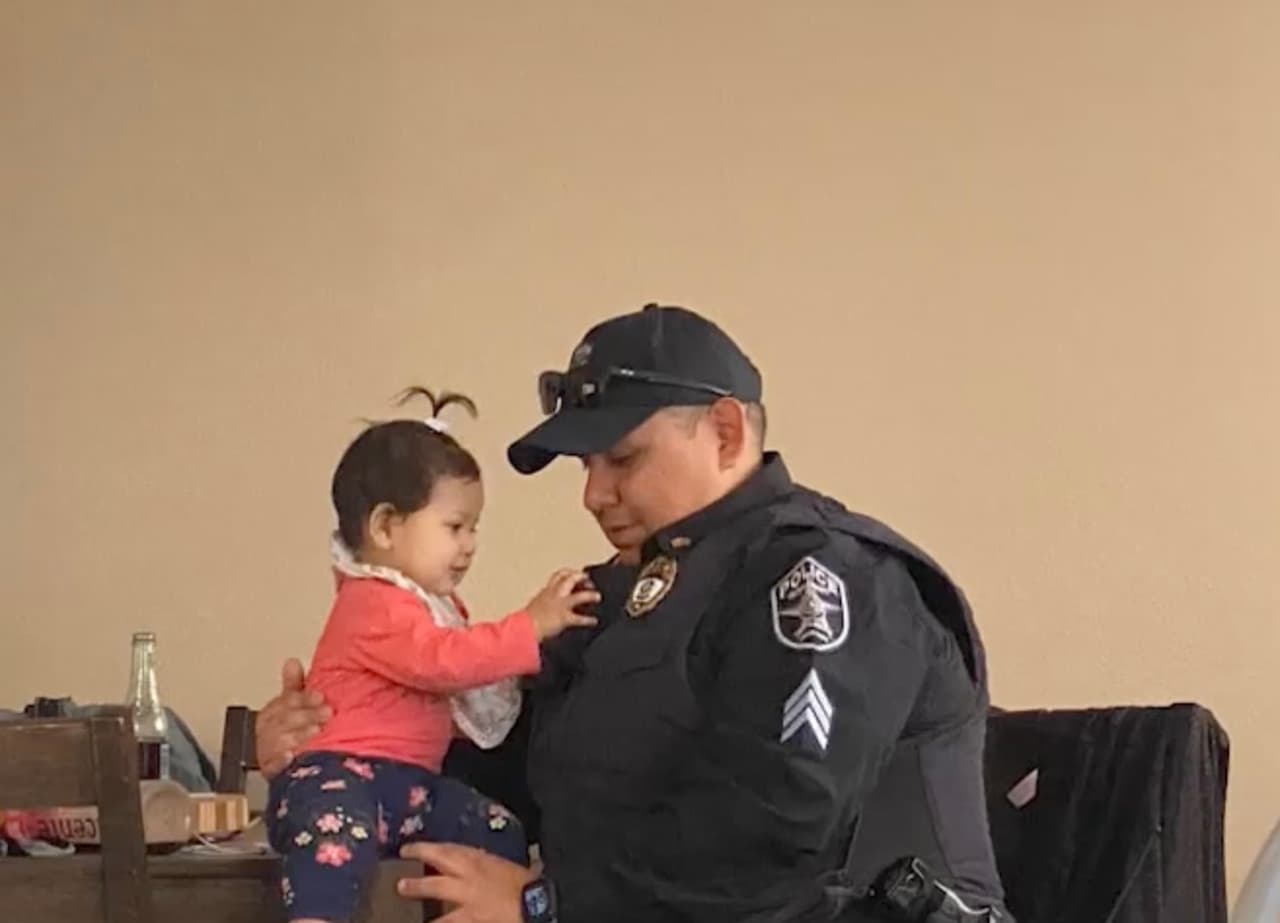 El choque ocurrió durante madrugada del domingo en la intersección de la calle Culebra Road y N Loop 1604. 
<a href="https://www.univision.com/local/san-antonio-kwex/el-joven-y-quienes-le-hayan-dado-alcohol-enfrentarian-cargos-por-la-muerte-de-tres-miembros-de-una-familia-en-un-accidente-de-transito-video">Un adolescente de 17 años señalado de manejar ebrio impactó el vehículo</a> donde viajaba la familia. 
<br>