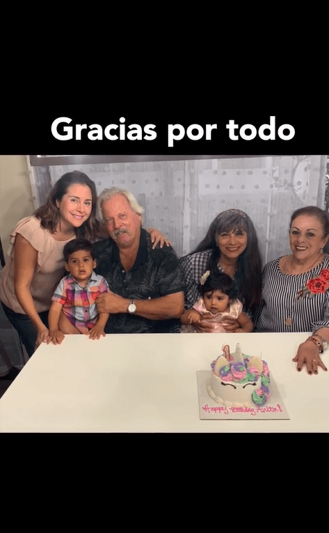 Y le volvió a agradecer "por todo" lo que hizo por ella.
<br>
