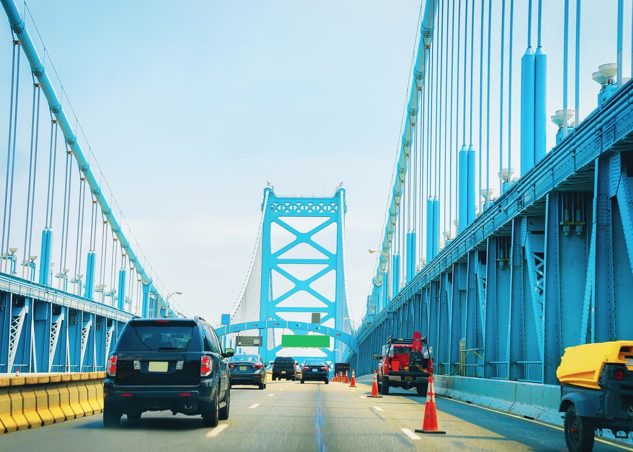 <b>Pennsylvania| </b>Precio promedio de la gasolina regular: $5.069
<br>
<br>Precio promedio de la gasolina 'mid-grade': $5.390
<br>
<br>Precio promedio de la gasolina 'premium': $5.667
<br>
<br>Precio promedio del diesel: $6.186