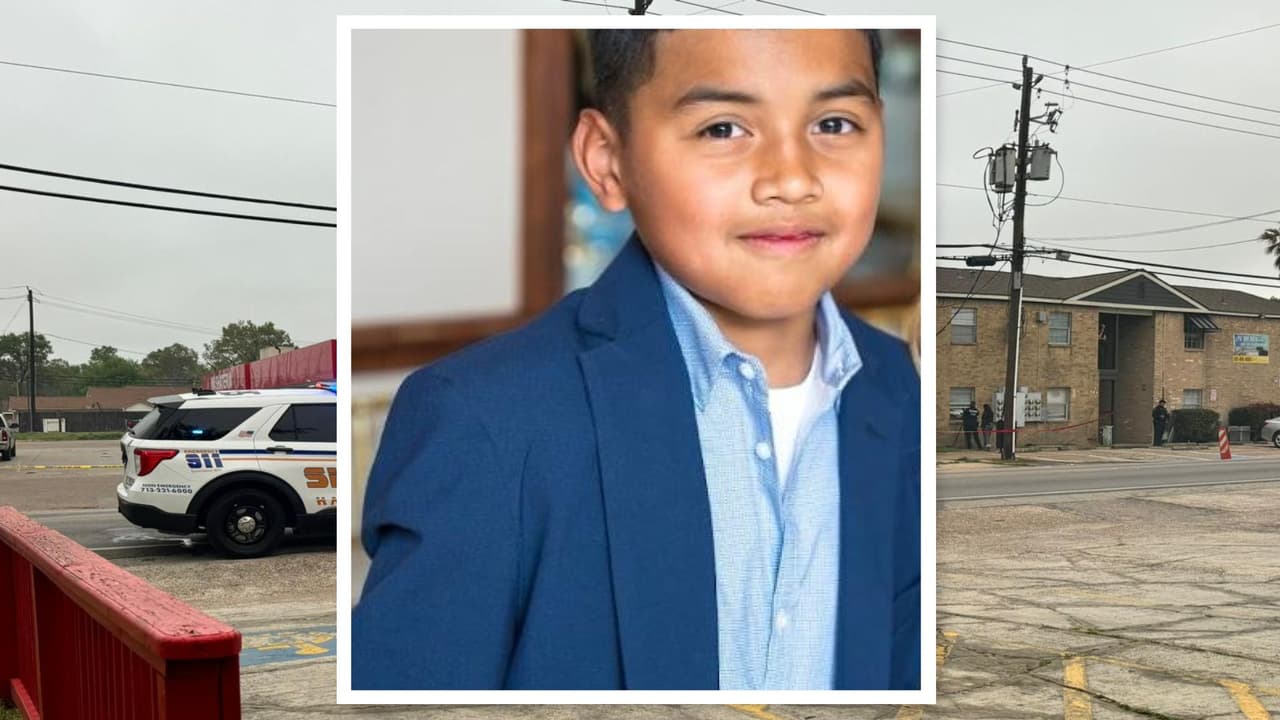 Sobre las 5:23am, el Sheriff del condado Harris, Ed Gonzalez, detalló que varias unidades estaban respondiendo a un 
<b>informe de tiroteo</b> en un apartamento en 13921 Alderson Street, cerca de Freeport Street.
<br>