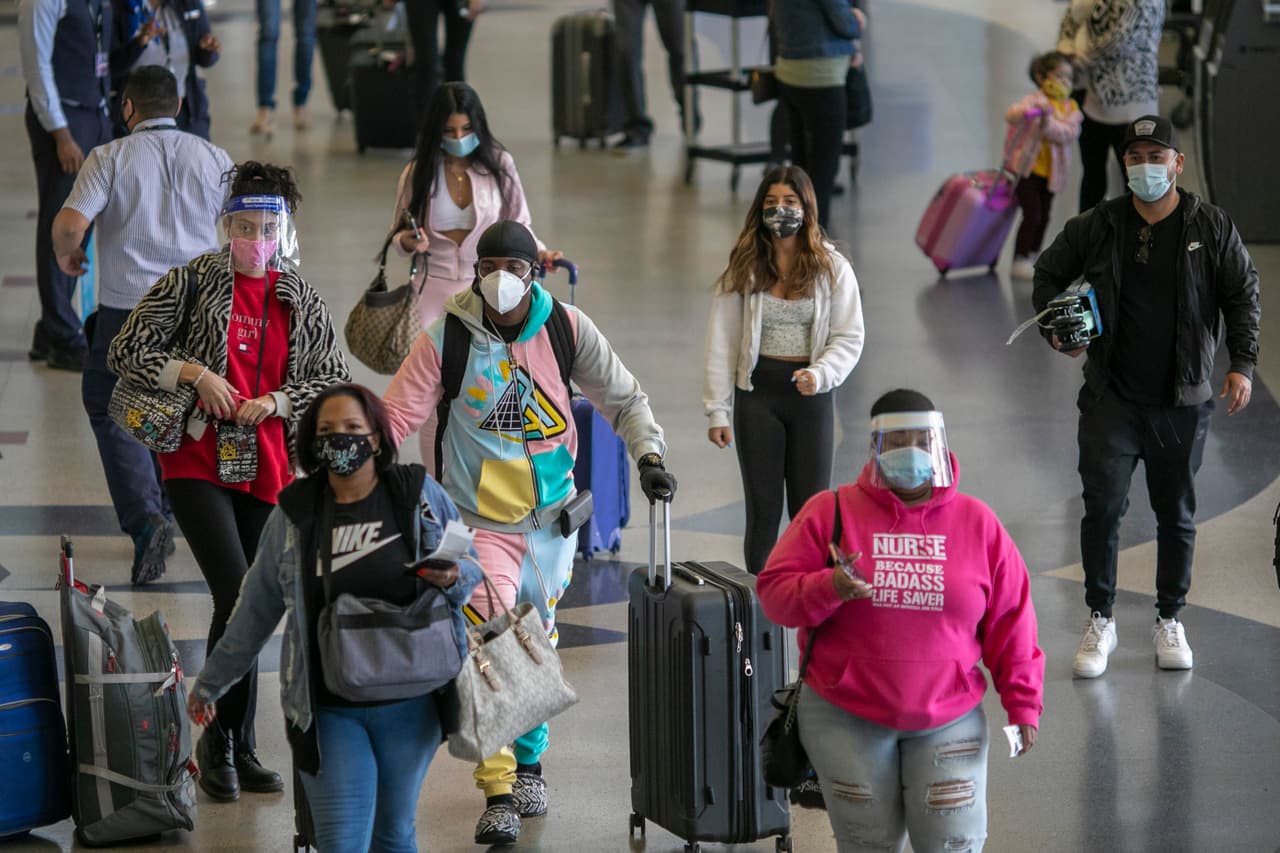 Una de cada 145 personas estaría infectada con coronavirus en el condado de Los Ángeles