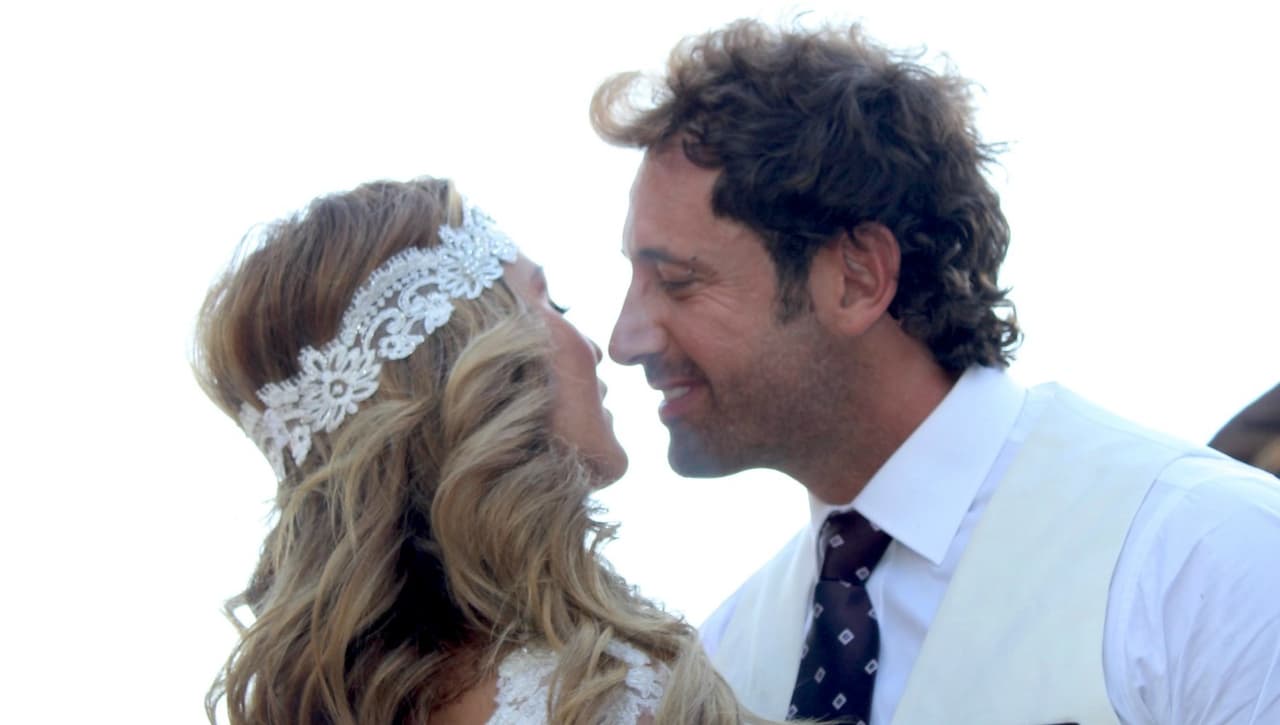 Los actores Gabriel Soto y Geraldine Bazán formaron una de las parejas más sólidas del espectáculo, pues su relación duró más de 10 años y juntos procrearon a las pequeñas Elisa Marie y Alexa Miranda. Sin embargo, su relación llegó a su fin en 2017 tras confirmarse que el actor le había sido infiel a su esposa en varias ocasiones.
