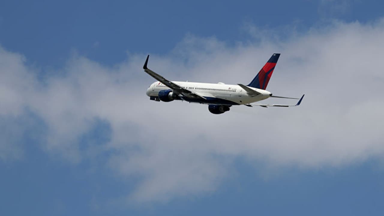 ¿A qué se debe el aumento de turbulencias severas en los vuelos y qué tan peligrosas son?