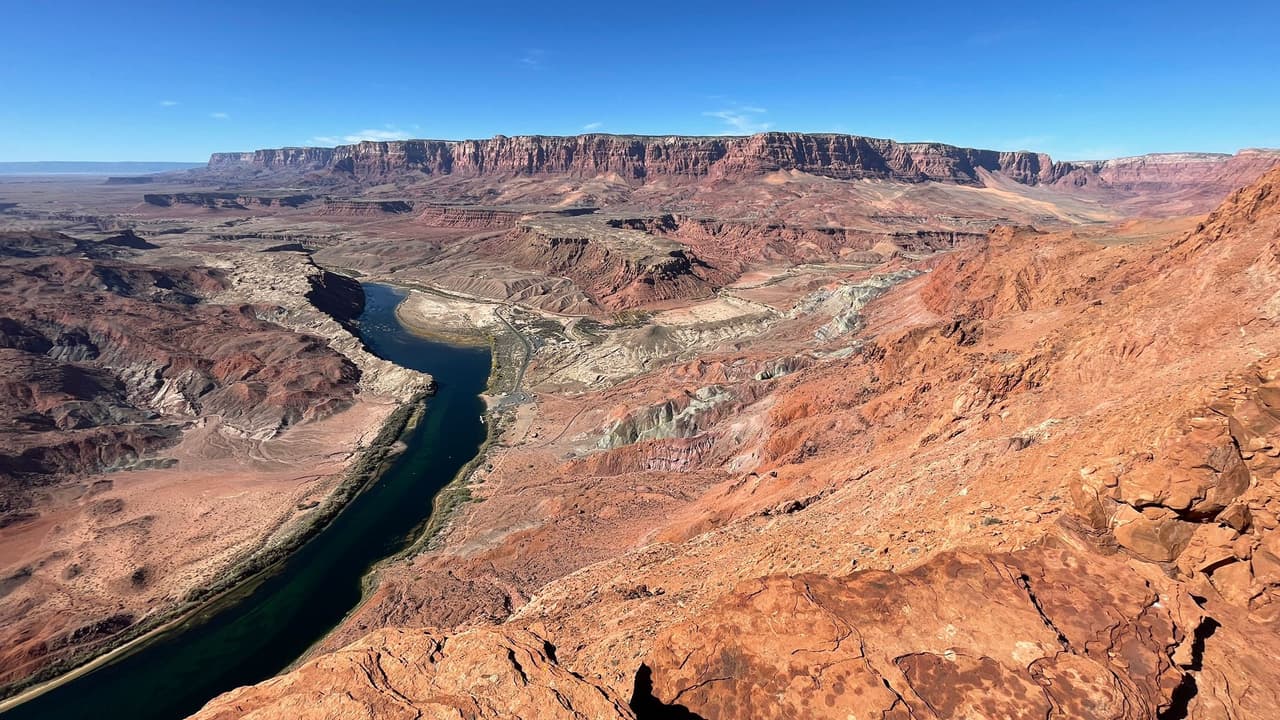 El sendero Spencier arranca en el Lee's Ferry dentro del área recreativa nacional de Glen Canyon.
