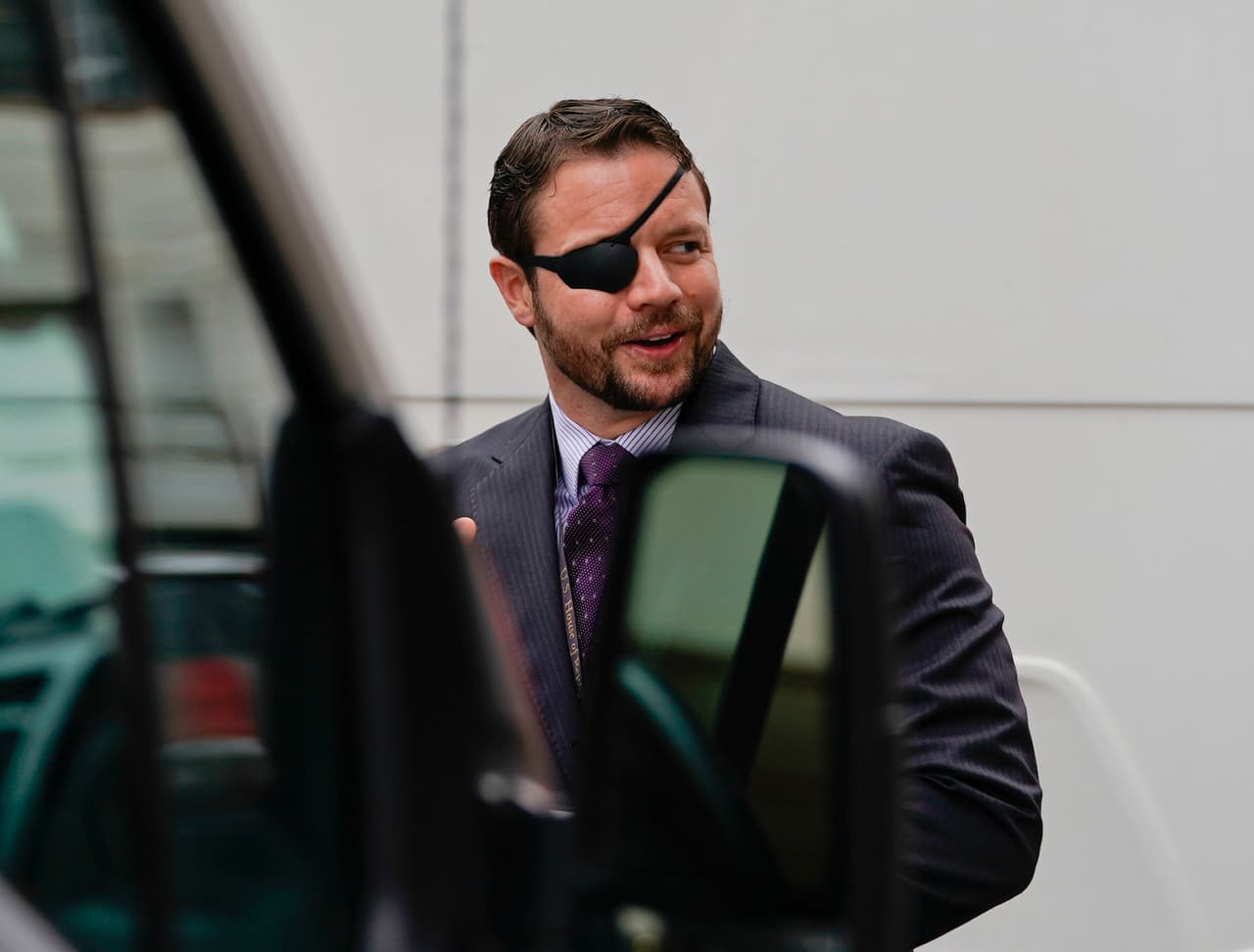 El congresista republicano Dan Crenshaw, del distrito 2 (Houston), compartió también un mensaje en sus redes. "Feliz Día de Acción de Gracias a todos. Estén agradecidos por este gran país. La gratitud no es abundante en estos días y nos vendría bien tener más", 
<a href="https://twitter.com/DanCrenshawTX/status/1332069625203449858" target="_blank">escribió</a>.